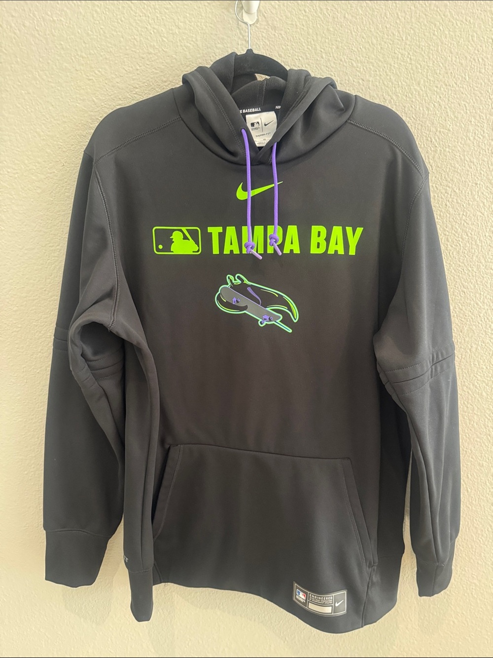 Tampa Bay Rays Nike hooded sweatshirt